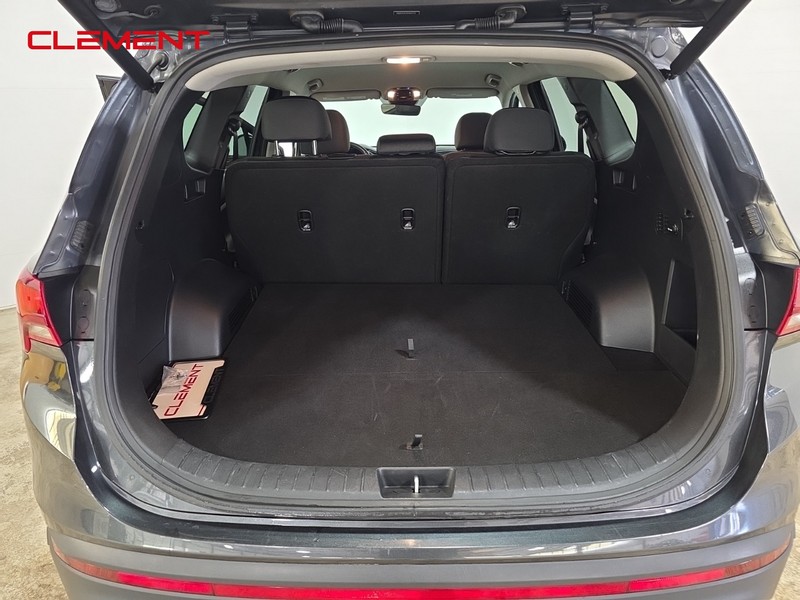 Hyundai Santa Fe Vehicle Image 26