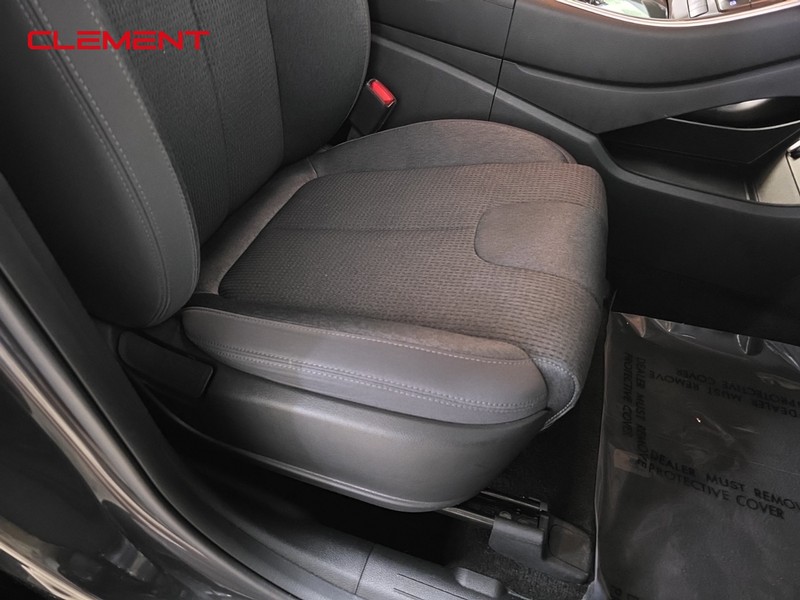 Hyundai Santa Fe Vehicle Image 27