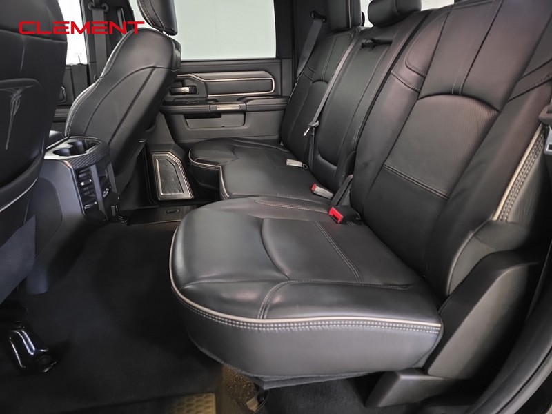 Ram 2500 Vehicle Image 32