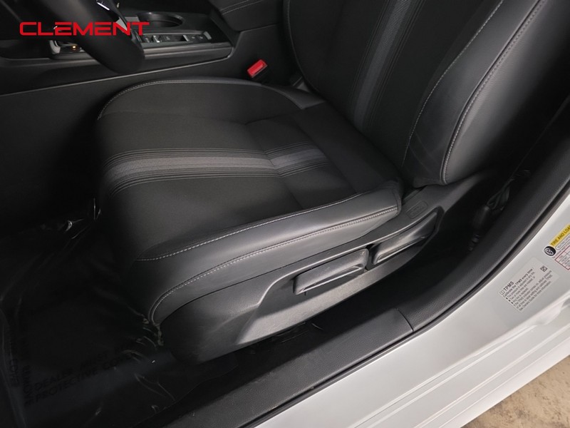 Honda Civic Sedan Vehicle Image 22