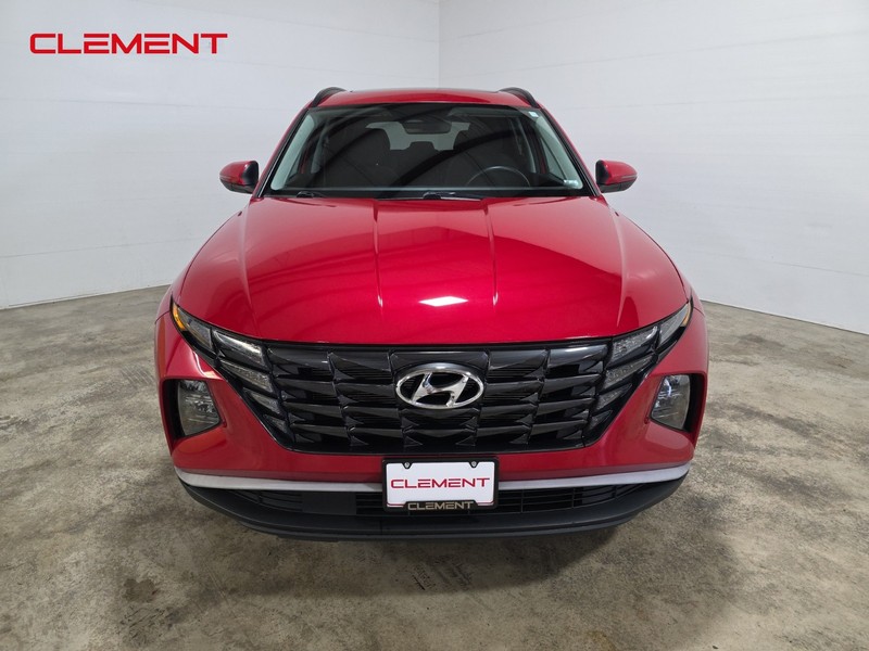 Hyundai Tucson Vehicle Image 02