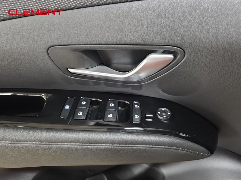 Hyundai Tucson Vehicle Image 22