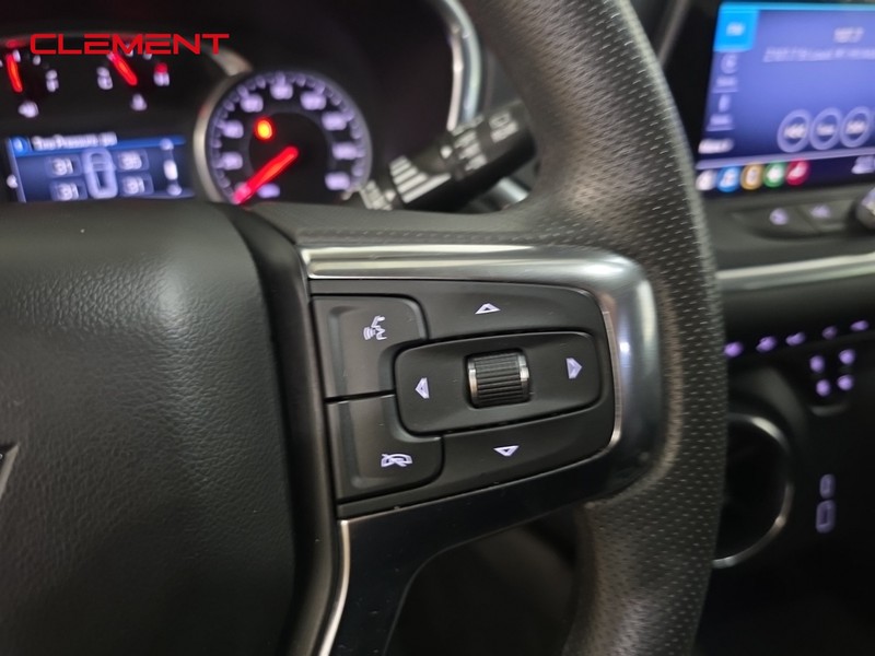Chevrolet Blazer Vehicle Image 12