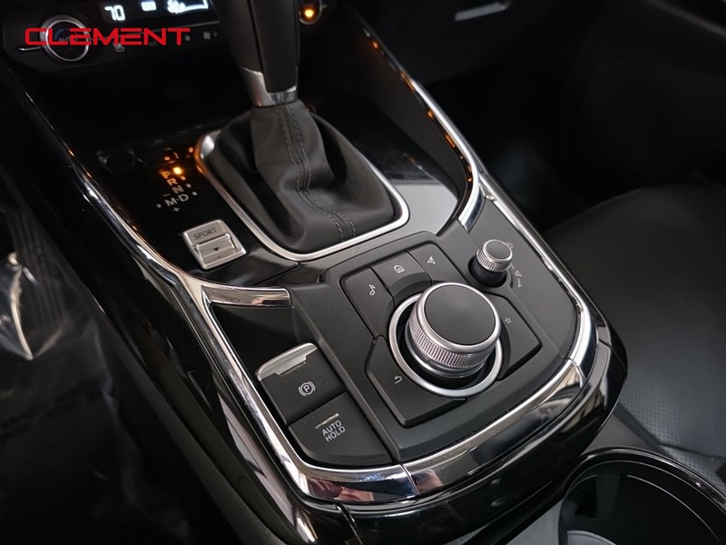 Mazda CX-9 Vehicle Image 18