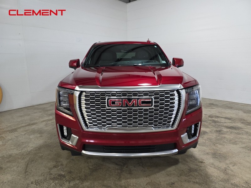 GMC Yukon Vehicle Image 02