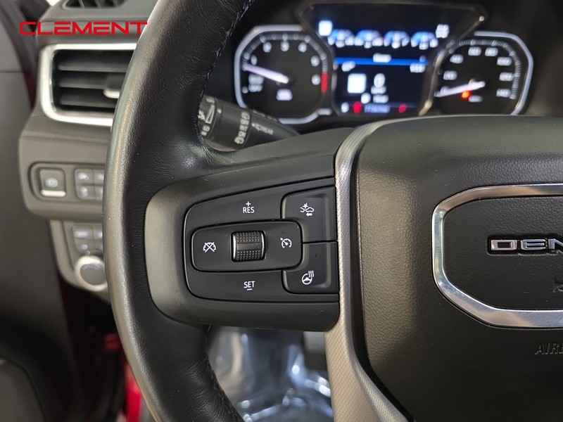 GMC Yukon Vehicle Image 12