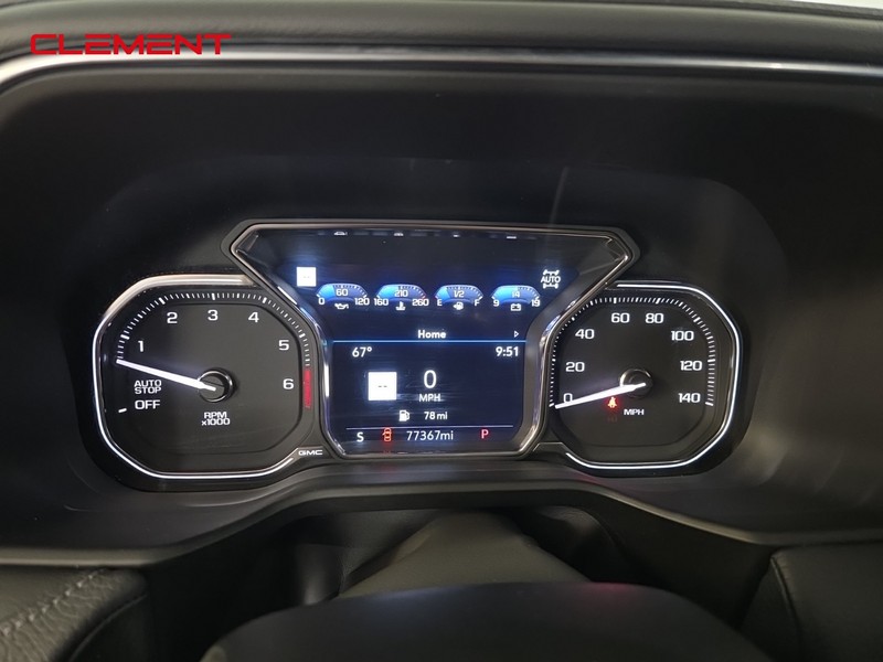 GMC Yukon Vehicle Image 14