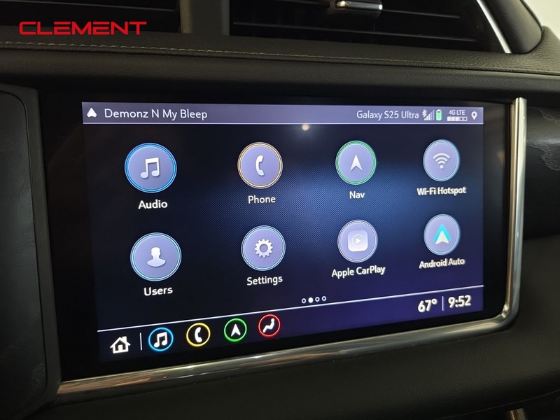 GMC Yukon Vehicle Image 15