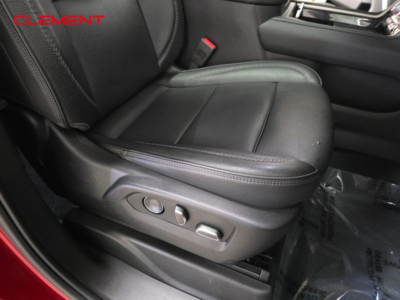 GMC Yukon Vehicle Image 34