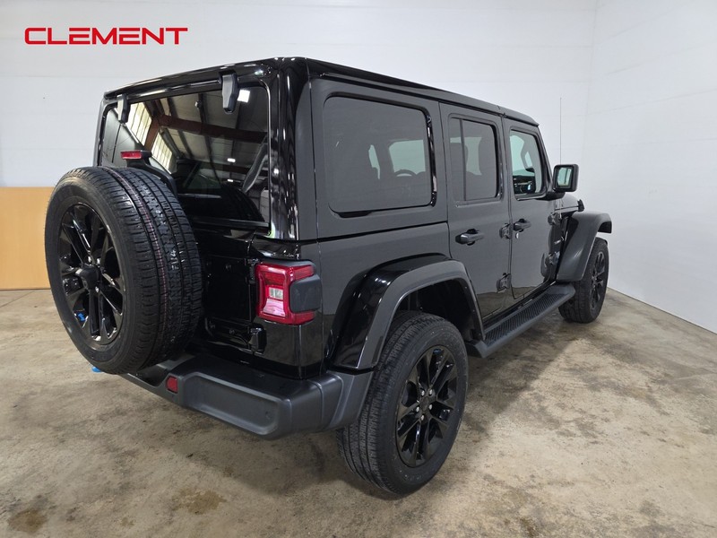 Jeep Wrangler 4xe Vehicle Image 06