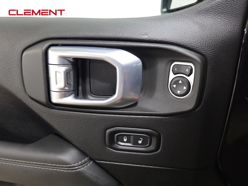 Jeep Wrangler 4xe Vehicle Image 25
