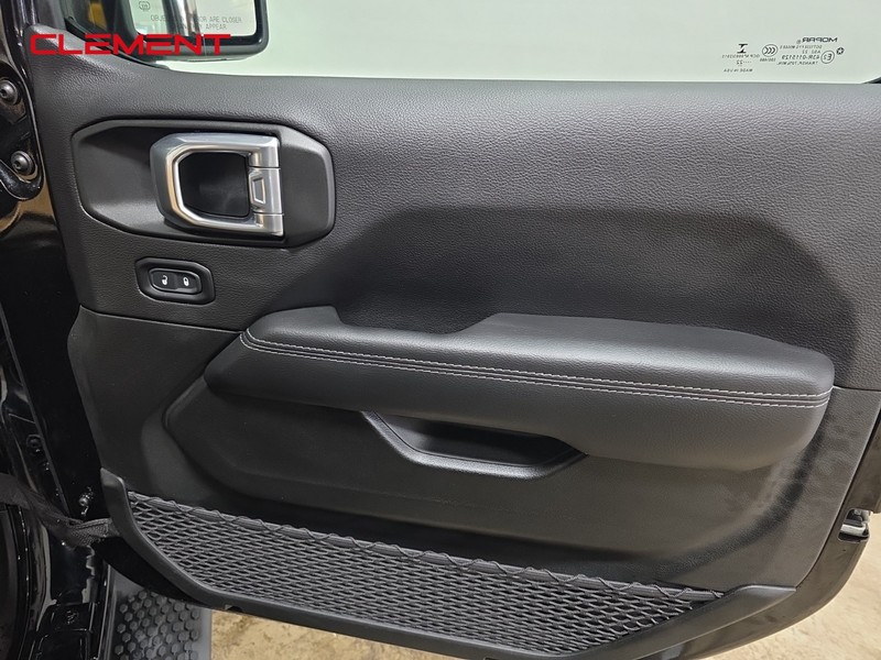 Jeep Wrangler 4xe Vehicle Image 35