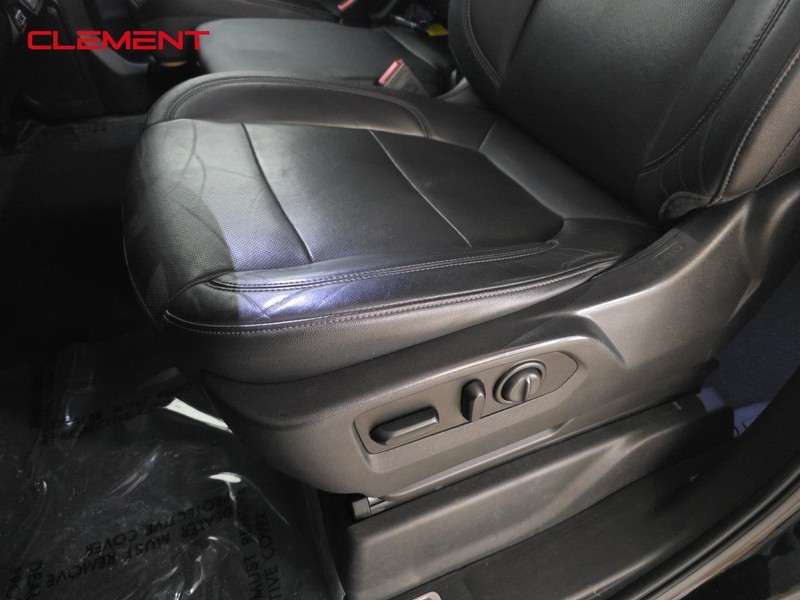 GMC Sierra 1500 Vehicle Image 17