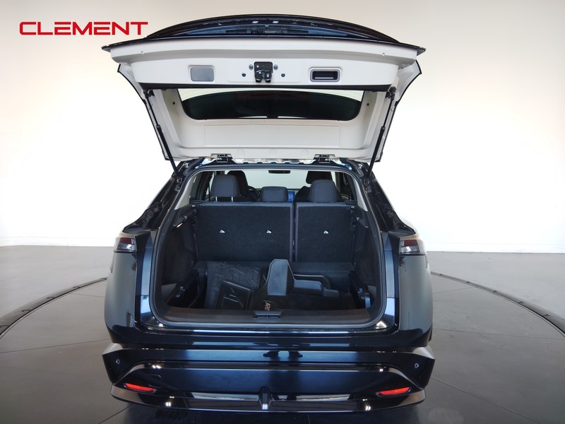 Nissan Ariya Vehicle Image 09
