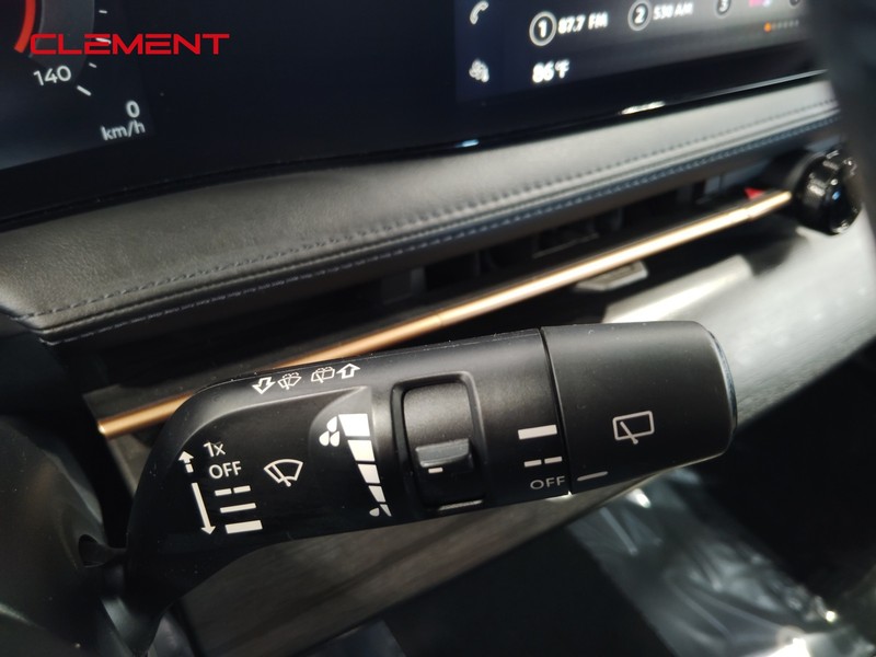 Nissan Ariya Vehicle Image 16