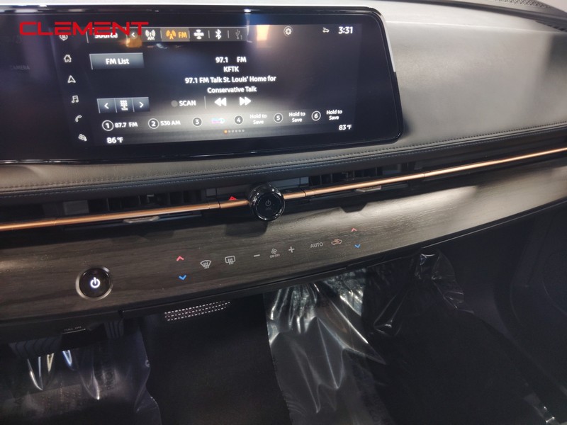 Nissan Ariya Vehicle Image 19