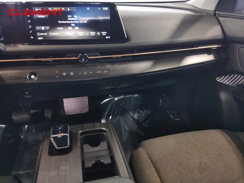 Nissan Ariya Vehicle Image 35