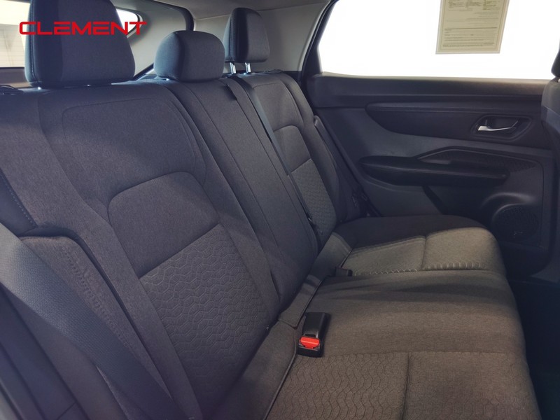 Nissan Ariya Vehicle Image 40