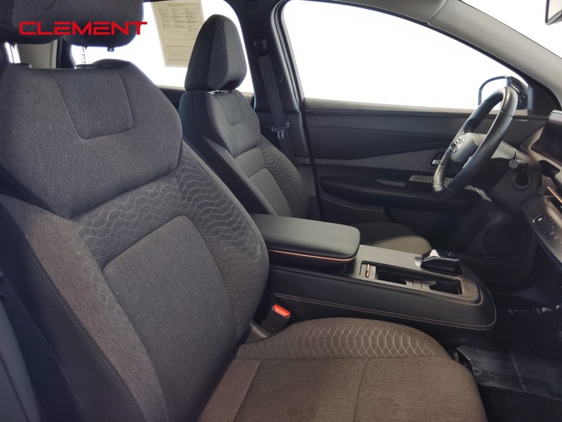 Nissan Ariya Vehicle Image 44