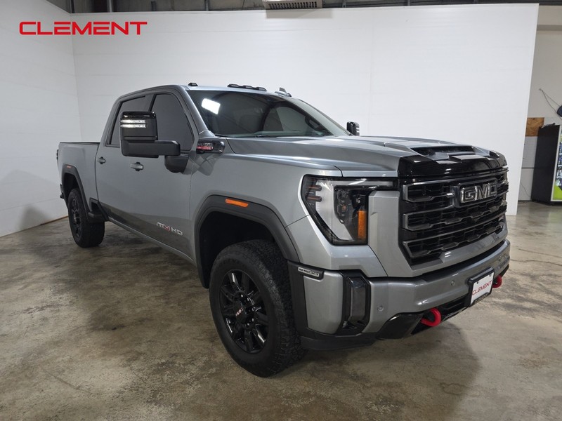 GMC Sierra 2500HD Vehicle Image 03