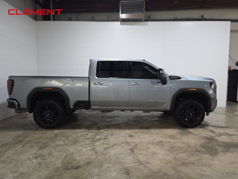 GMC Sierra 2500HD Vehicle Image 05