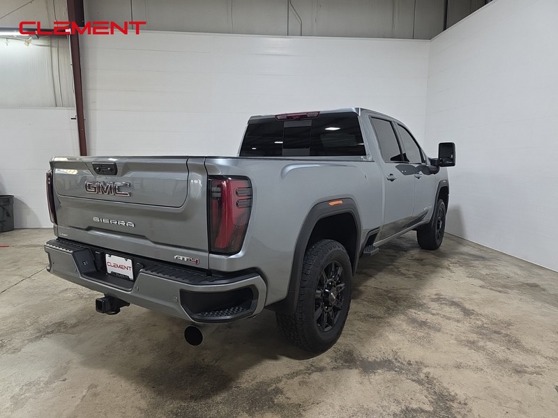 GMC Sierra 2500HD Vehicle Image 06