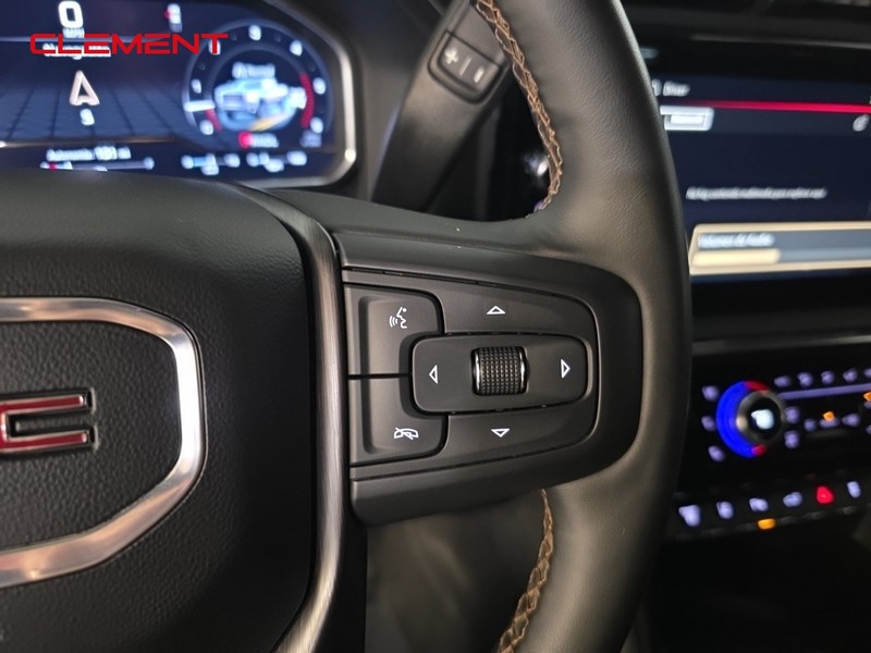GMC Sierra 2500HD Vehicle Image 15