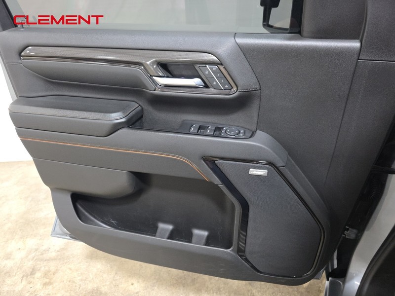 GMC Sierra 2500HD Vehicle Image 27