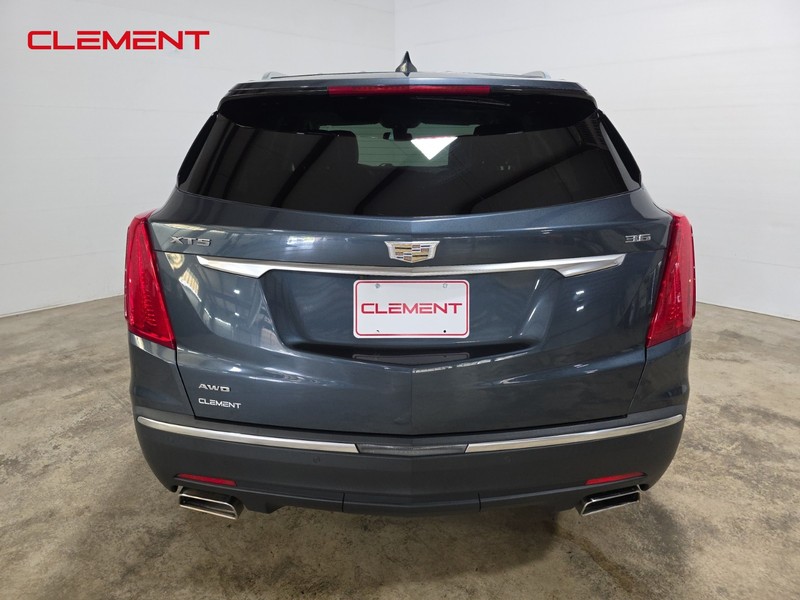 Cadillac XT5 Vehicle Image 07