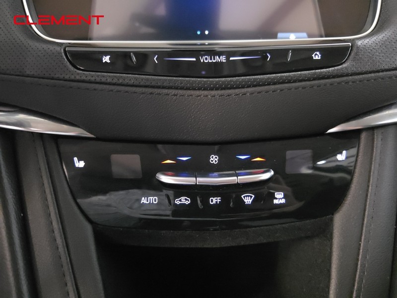 Cadillac XT5 Vehicle Image 20
