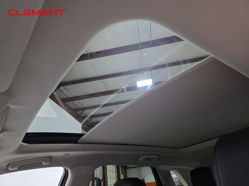Cadillac XT5 Vehicle Image 22