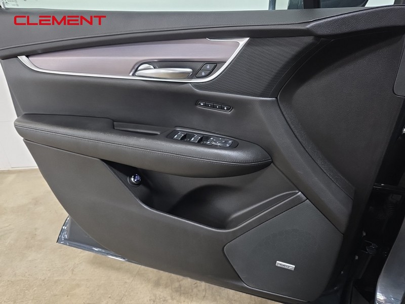 Cadillac XT5 Vehicle Image 27