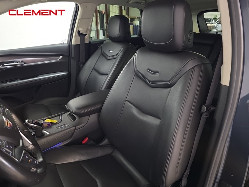 Cadillac XT5 Vehicle Image 29