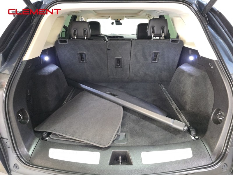 Cadillac XT5 Vehicle Image 33