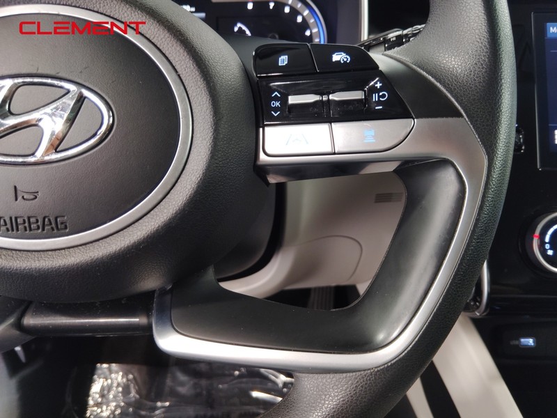 Hyundai Tucson Vehicle Image 13
