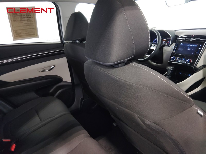 Hyundai Tucson Vehicle Image 38