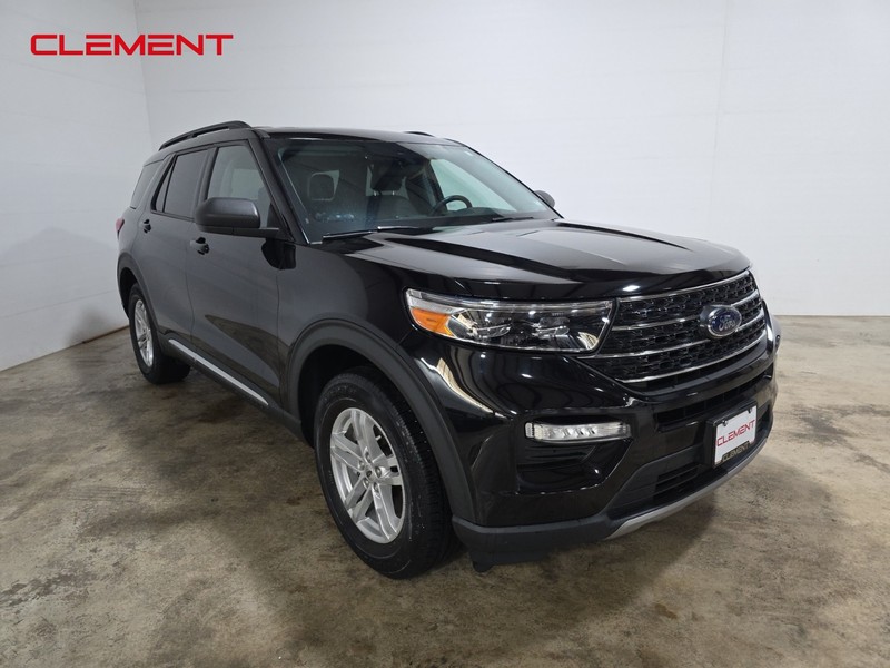 Ford Explorer Vehicle Image 03