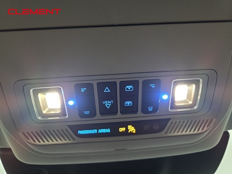 Ford Explorer Vehicle Image 23