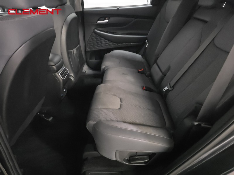 Hyundai Santa Fe Vehicle Image 24