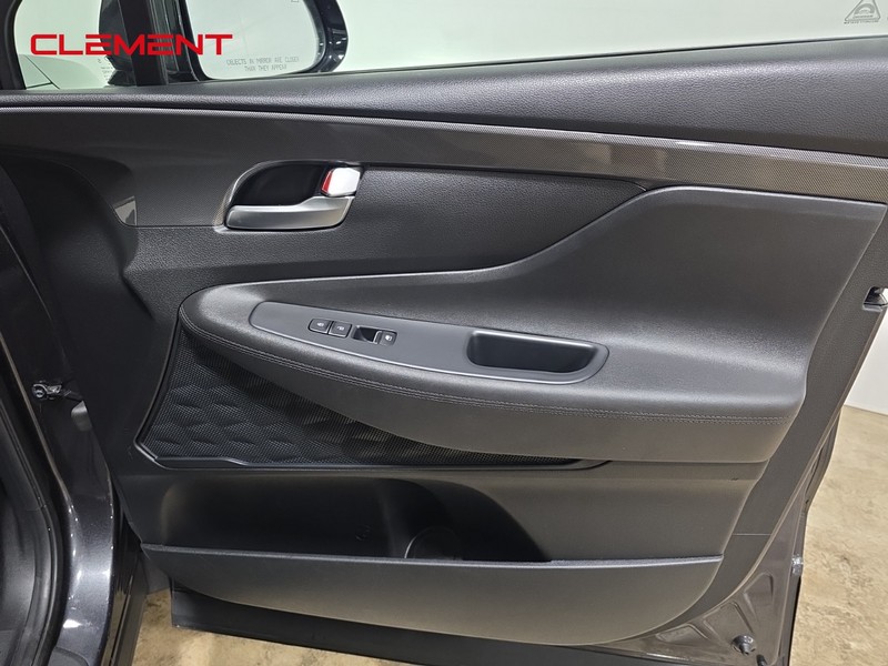 Hyundai Santa Fe Vehicle Image 29