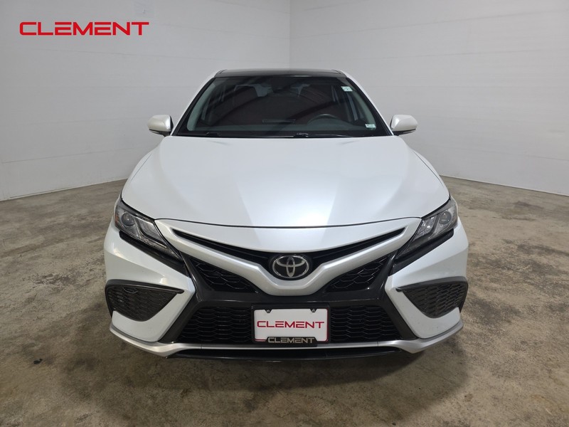 Toyota Camry Vehicle Image 02