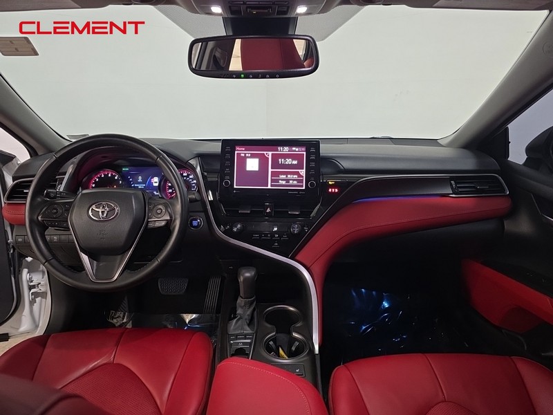 Toyota Camry Vehicle Image 09