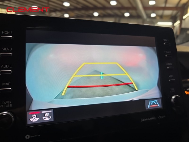 Toyota Camry Vehicle Image 16
