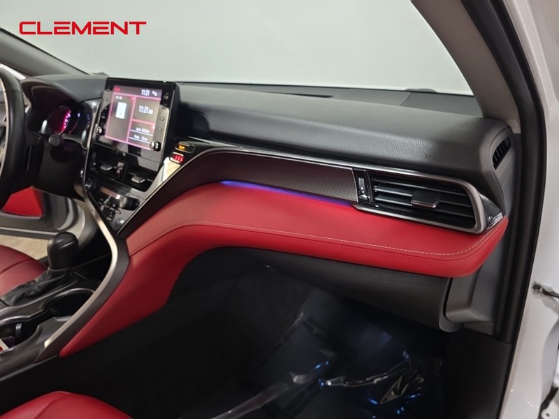 Toyota Camry Vehicle Image 30