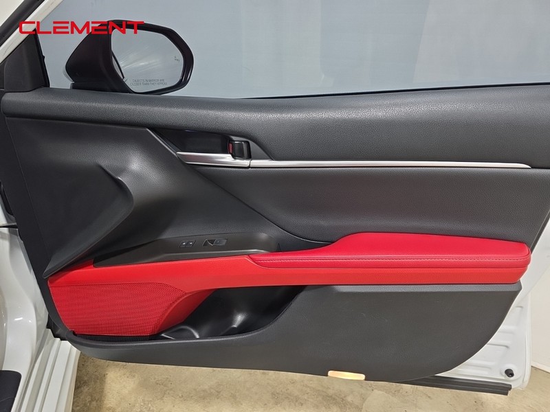 Toyota Camry Vehicle Image 31