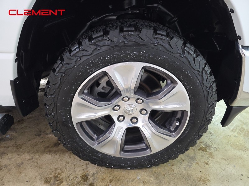 Ram 1500 Vehicle Image 32