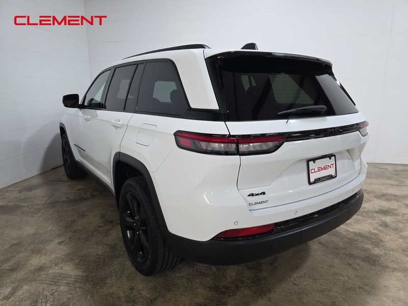 Jeep Grand Cherokee Vehicle Image 08
