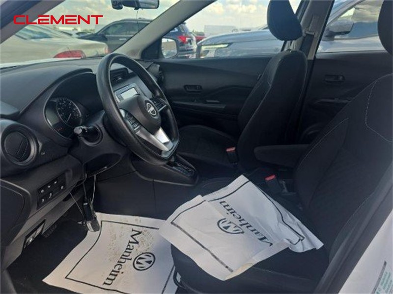 Nissan Kicks Vehicle Image 03