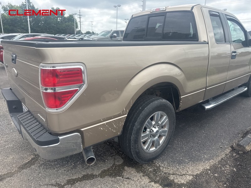 Ford F-150 Vehicle Image 02