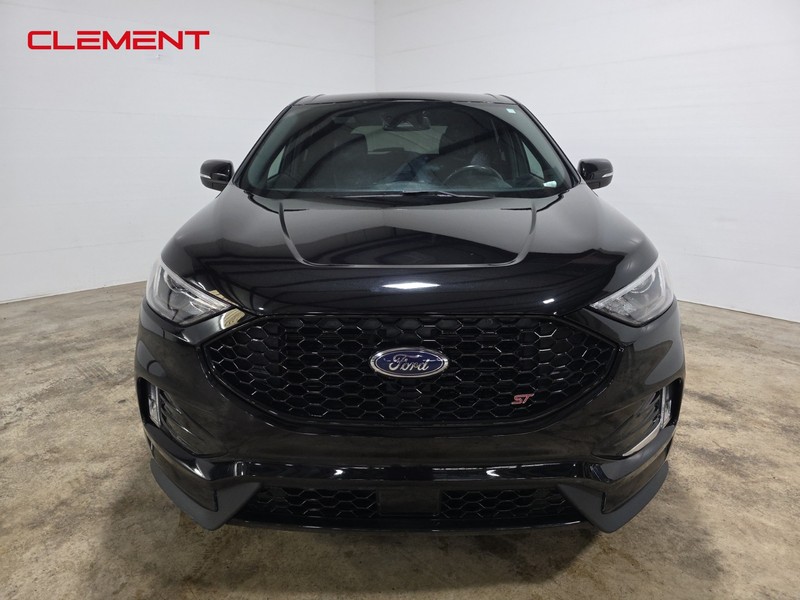 Ford Edge Vehicle Image 02